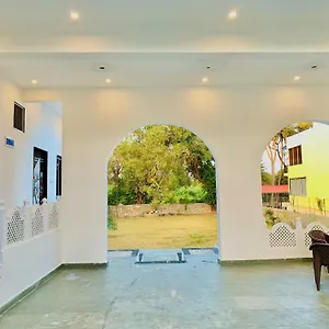 Pichola Lake House Villa